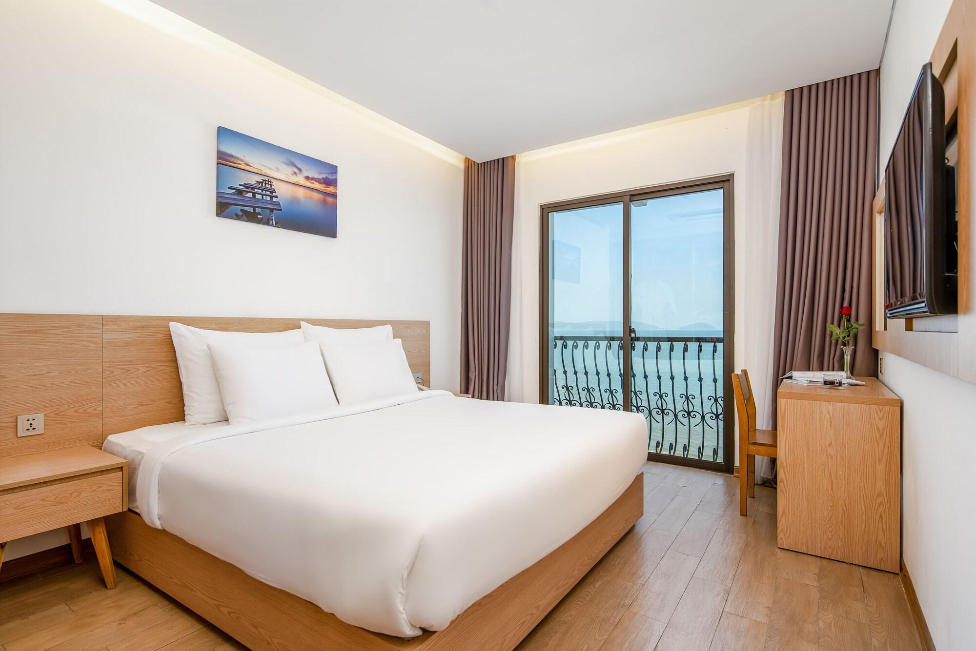 Gold Boutique Hotel Danang Экстерьер фото