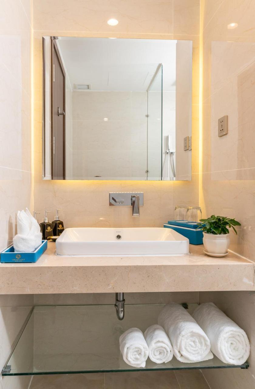 Gold Boutique Hotel Danang Экстерьер фото